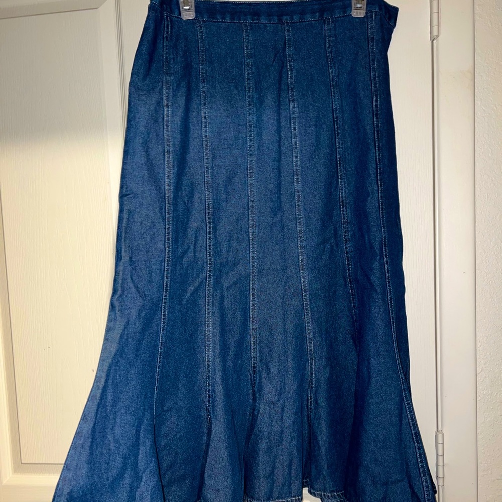Studio West Maxi Denim Skirt with Elastic Waistband 👗